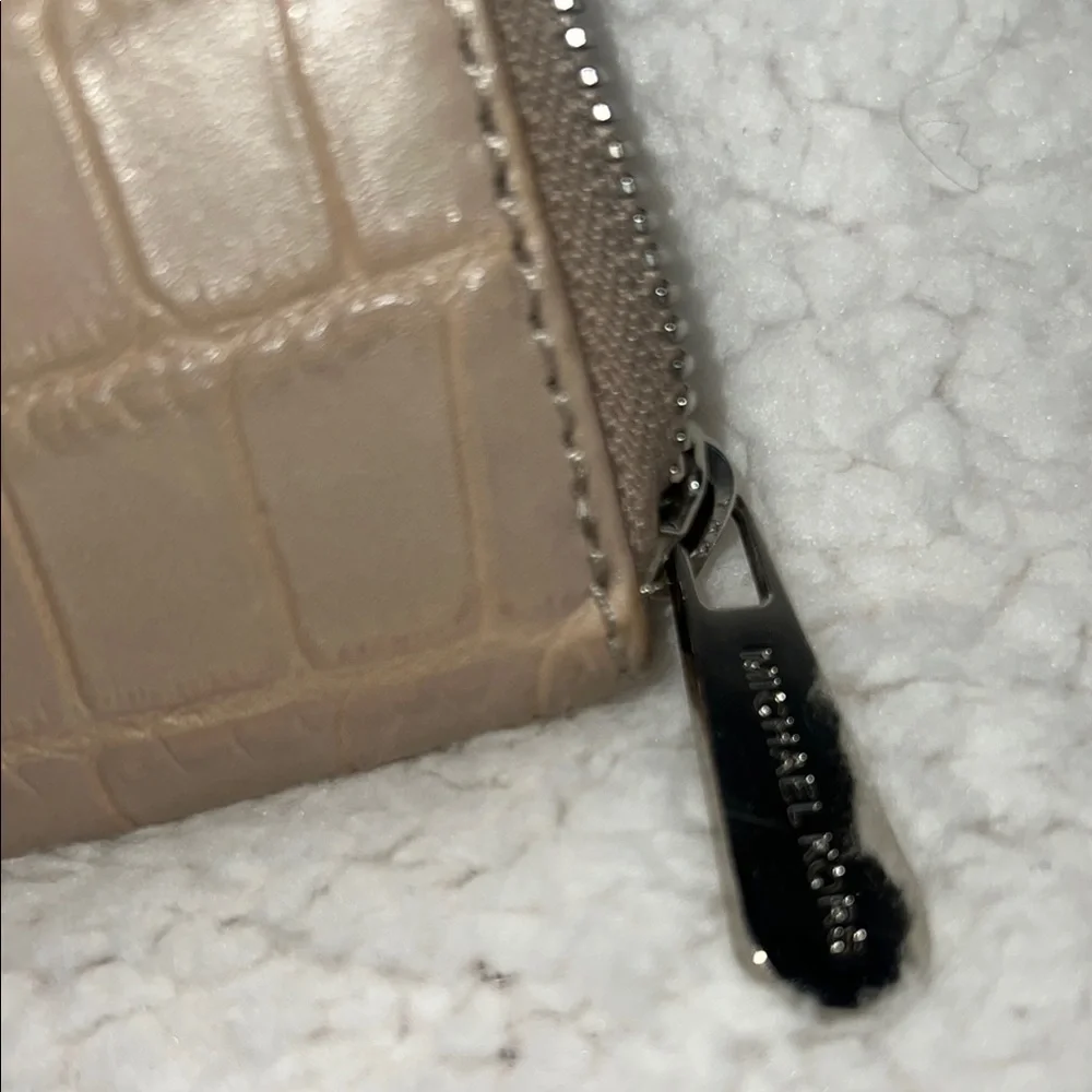 Michael Kors Tan‎ Crocodile-Embossed Wallet Luxurious Design